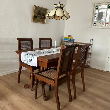 Zentral Und Ruhig, Charmante Altbauwohnung Appartement *
